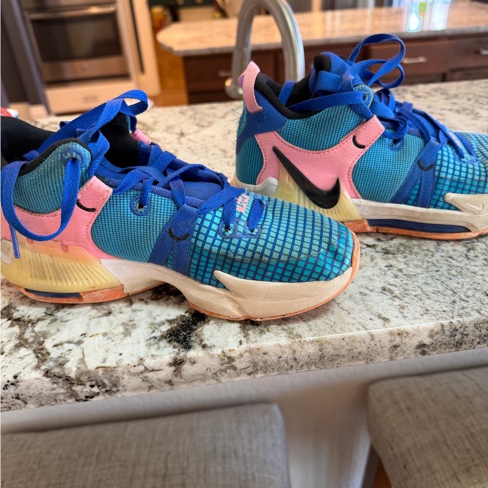 Nike Kids LeBron Witness 7 Athletic Sneakers - Blue & Pink